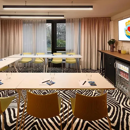Hotel Mama Shelter West Paris