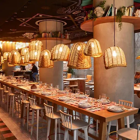 Mama Shelter West 3*