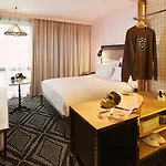 Hotel Mama Shelter West