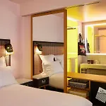 Mama Shelter West Hotel Paříž