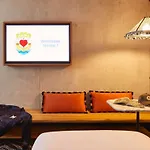Hotel Mama Shelter West 3*