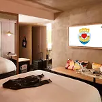Mama Shelter West 3*