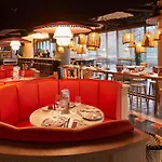 Ξενοδοχείο Mama Shelter West 3*