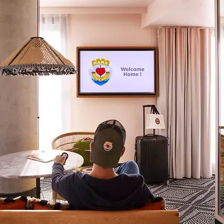 Hotel Mama Shelter West 3*