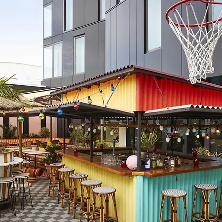 فندق Mama Shelter West 3*