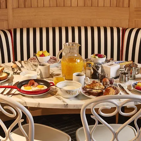 Mama Shelter West فندق باريس