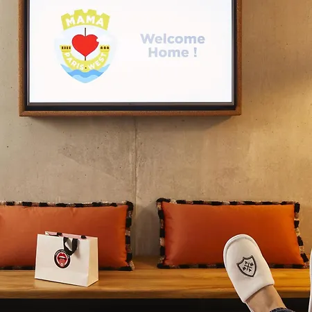 فندق Mama Shelter West 3*