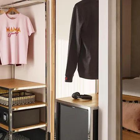 Mama Shelter West 3* باريس