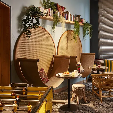 Mama Shelter West 3* باريس