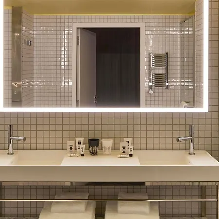 Hotel Mama Shelter West 3*