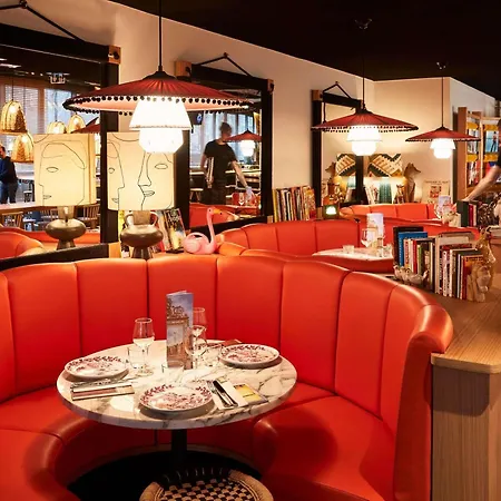 Hotell Mama Shelter West Paris