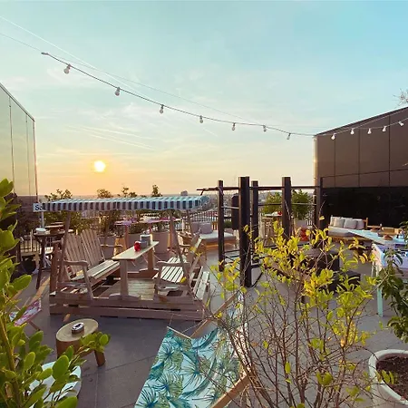 Mama Shelter West Otel
