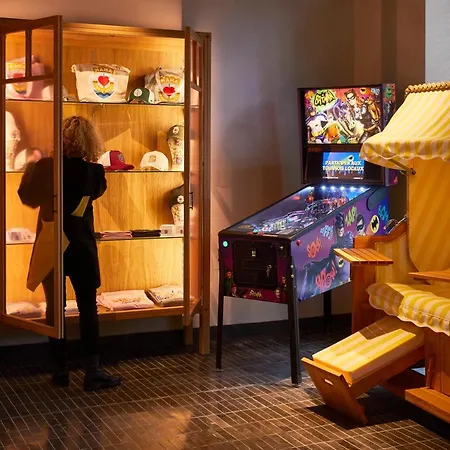 Mama Shelter West Hotel 3*