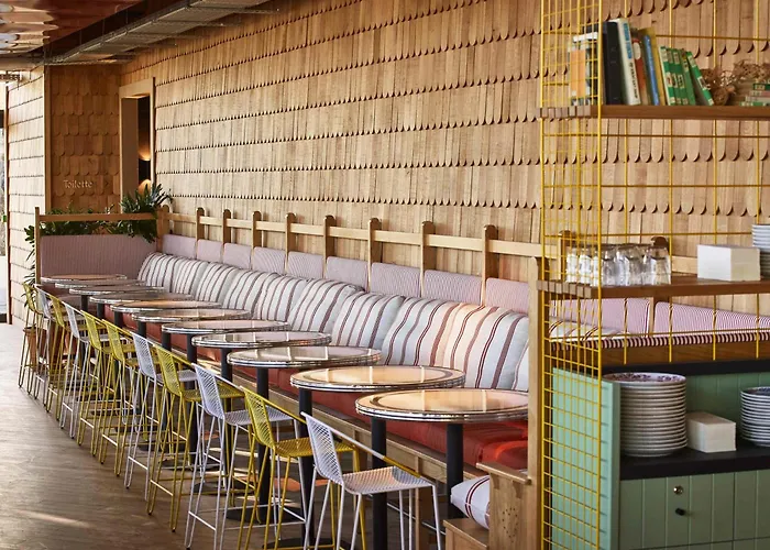 Mama Shelter West 3* Paris