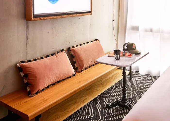 Hotel Mama Shelter West