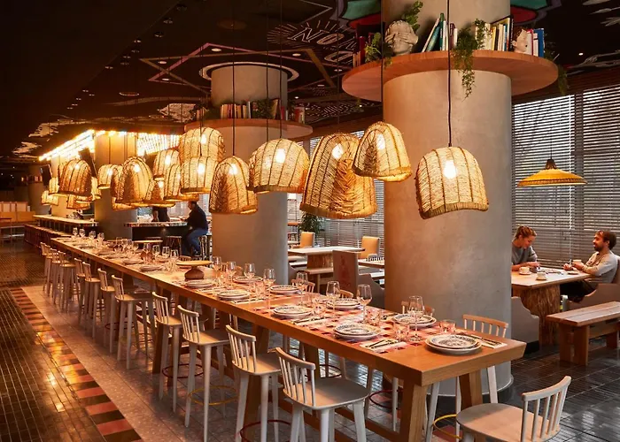 Mama Shelter West 3*