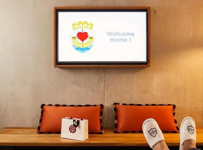 Hotel Mama Shelter West 3*
