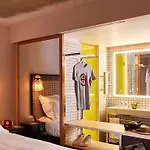 Mama Shelter West 3*