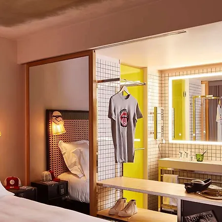 Mama Shelter West 3*